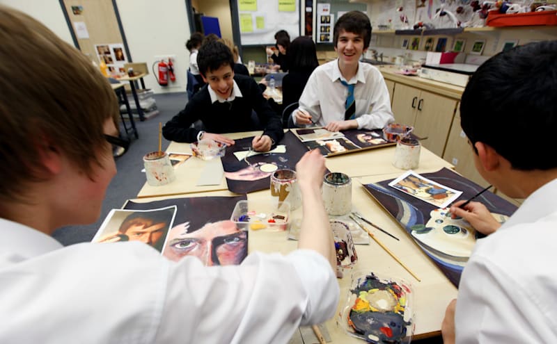 A group of students in an art class in a UK high school