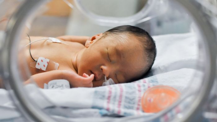 How Aromatherapy Can Impact NICU Babies | Scary Mommy