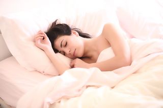 Do Couples Sleep Better Alone or Together? | Psychology Today