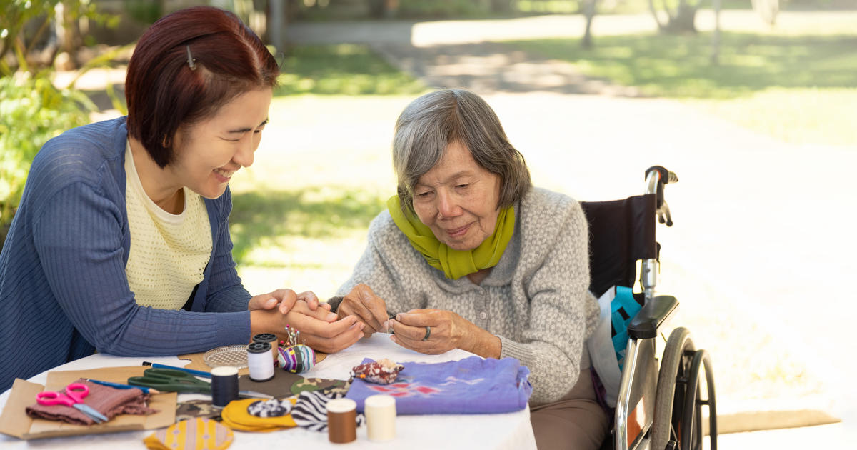 Multi-Sensory Approach Benefits Communication With Those Living With Dementia | UKNow