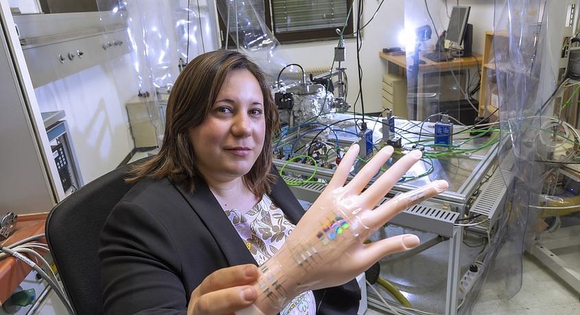 Unique Multisensory Hybrid Material Created for Next-Generation Smart, Artificial Skin | Azosensors