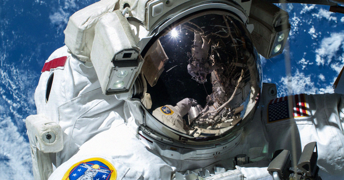 Astronaut Says He Had Religious Experience During Spacewalk | Futurism