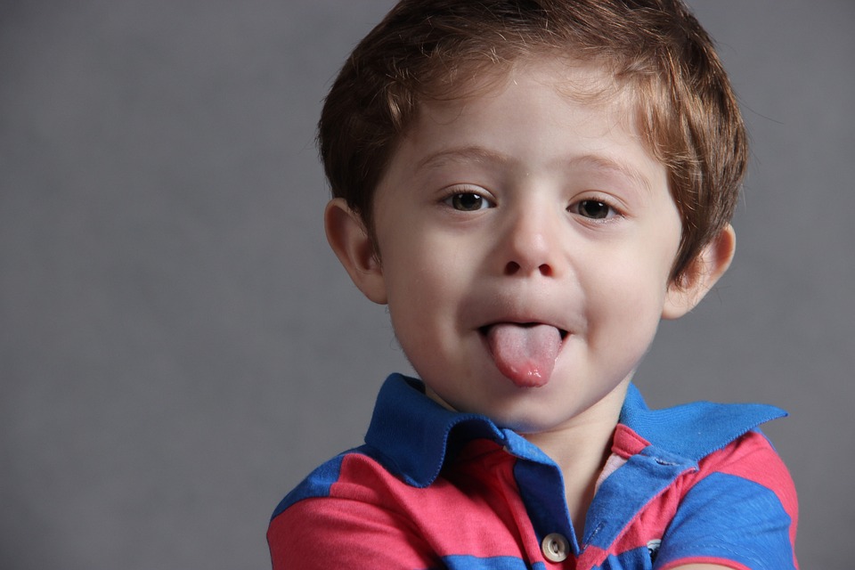 This boy can taste people’s names due to extremely rare condition | Ohmymag